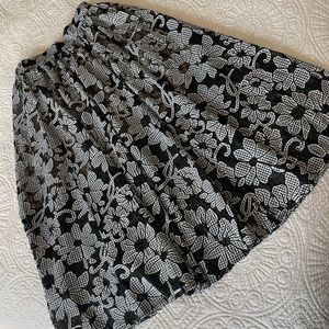 Zara midi skirt xs black and white flower gingham pattern